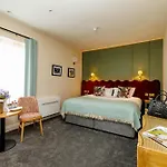 Hotel Club House 2*