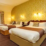Club House Hotel