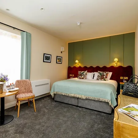 Hotel Club House 2*