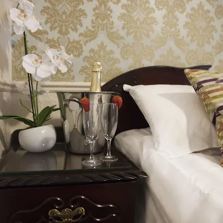 Hotel Club House