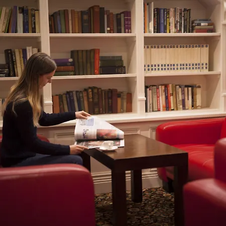 Club House 2* Kilkenny