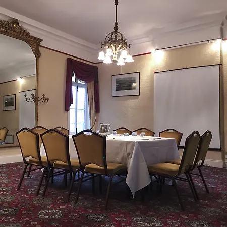 Hotel Club House 2*